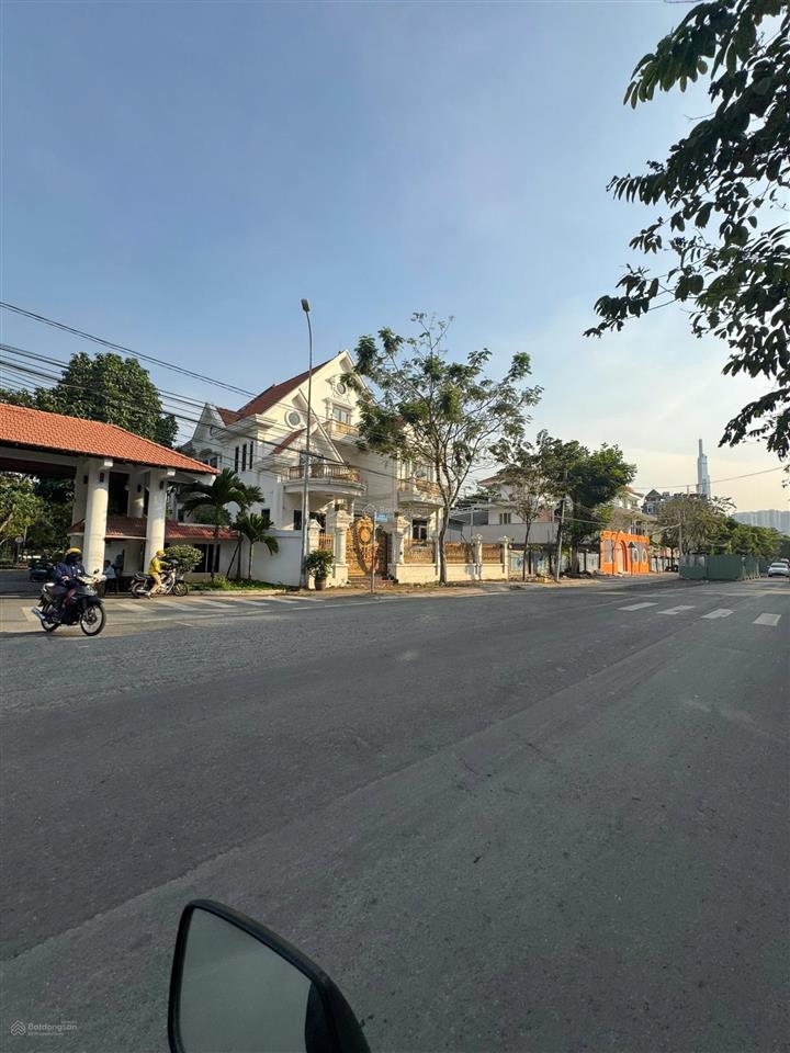 Rẻ nhất quận 2  bán gấp biệt thự compound thảo điền 870m2  chỉ 115 tỷ tl