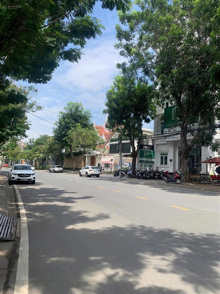 Bán nhà mặt tiền lê văn miến, phường thảo điền, quận 2  16,8x14m, cn 186.6m2  giá 99 tỷ tl