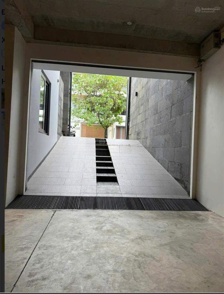 69 tỷ  bán biệt thự hồ bơi nguyễn văn hưởng tđ q2  dt 171m2  hầm 4 lầu  chdir 69 tỷ tl