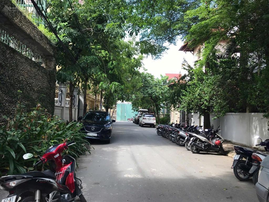 Biệt thự hiện đại, có hồ bơi siêu đẹp nội khu nguyễn văn hưởng, thảo điền, quận 2  12x25, 110 tỷ