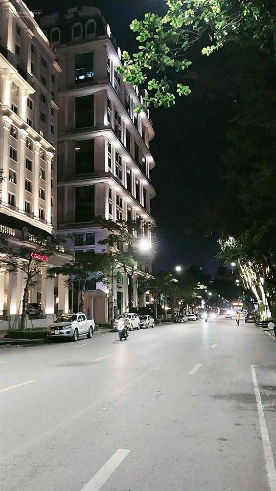 Bán nhà phố yên bái220,5m2 mt 10m2 gần phố huế xây toà building cho thuê  kinh doanh rất tốt