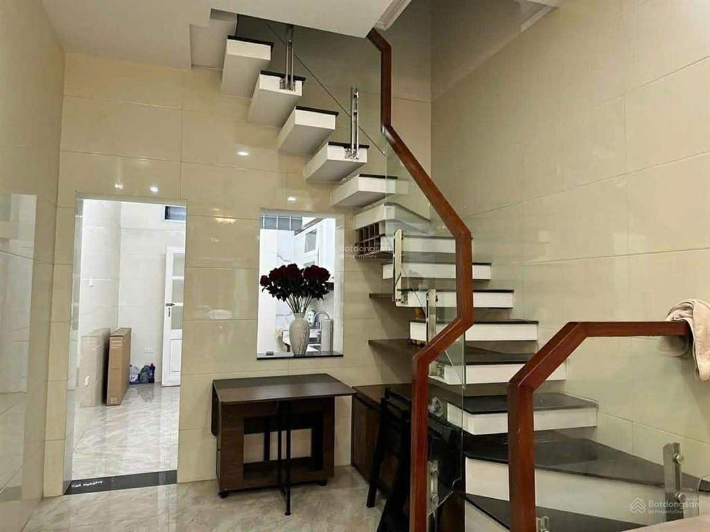 Bán nhà trong ngõ 190 phố lò đúc ô tô vào nhà kinh doanh tốt 48,6m 4tầng 4 ngủ nhỉnh 10 tỷ