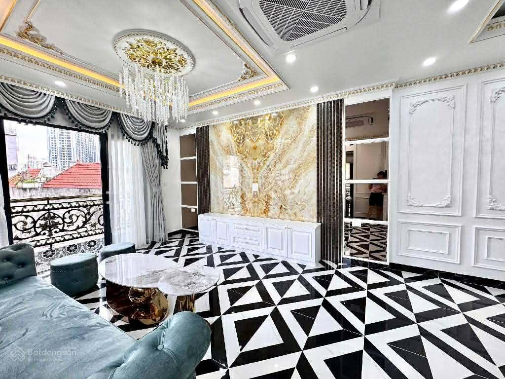 Bán nhà mặt phố yên lạc  trung tâm hai bà trưng  ô tô thang máy kinh doanh  mới đẹp ở luôn