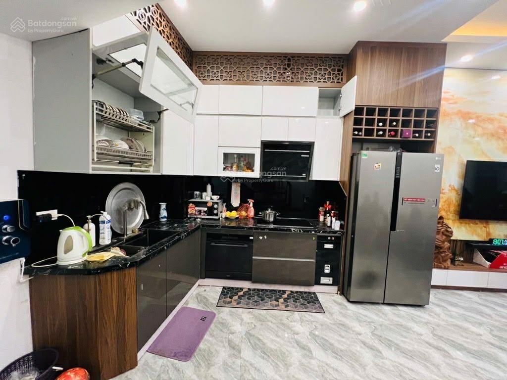 Bán gấp nhà đẹp phố bạch mai hbt gần chợ mơ 47.6m2 5 tầng 6 ngủ chỉ nhỉnh 10 tỷ