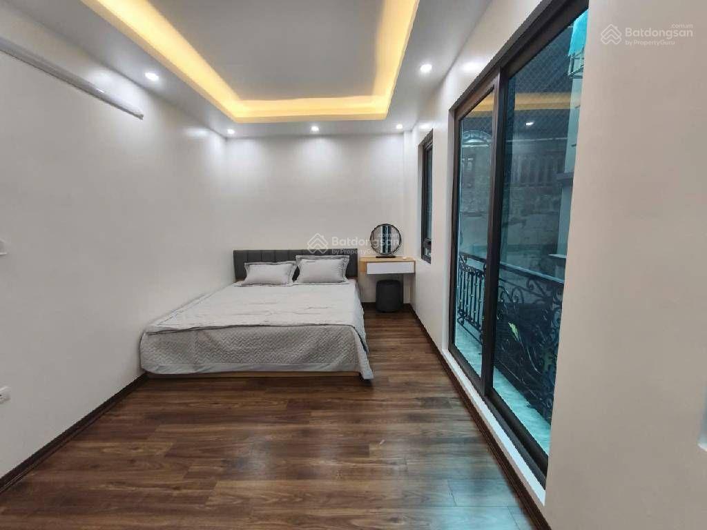 Bán nr trương định, giá siêu hời 9,845 tỷ, 42m2, 4pn, 5wc, 5 tầng thang máy gần ngã tư chợ mơ