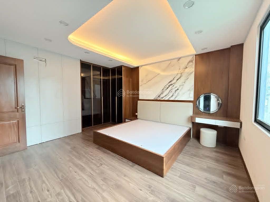 Bán nhà phân lô vip phố vĩnh tuy  hai bà trưng gần time city gara ô tô 2 cái, thang máy kd