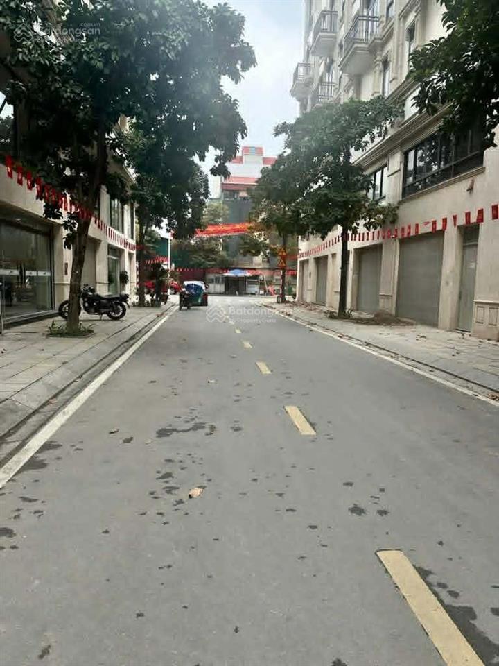 Bán nhà phân lô vip phố vĩnh tuy  hai bà trưng gần time city gara ô tô 2 cái, thang máy kd