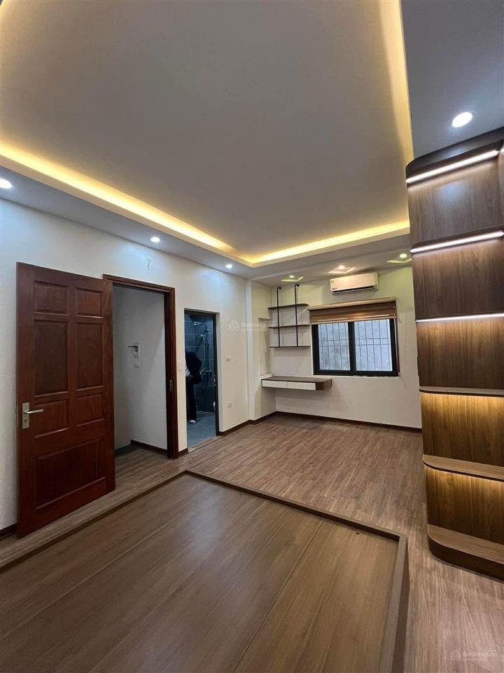 Bán nhà riêng thang máy tại phố lạc trung, giá tốt hơn 10 tỷ, 48m, 4pn, 4wc, 5 tầng, chính chủ