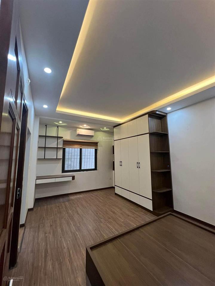 Bán nhà riêng thang máy tại phố lạc trung, giá tốt hơn 10 tỷ, 48m, 4pn, 4wc, 5 tầng, chính chủ