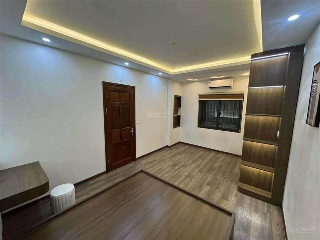 Bán nhà riêng thang máy tại phố lạc trung, giá tốt hơn 10 tỷ, 48m, 4pn, 4wc, 5 tầng, chính chủ