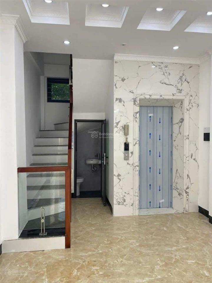 Cần bán gấp nhà đẹp mới xây phố kim ngưu  hbt 48m2 5t 4 ngủ thang máy ô tô đỗ cửa kinh doanh tốt