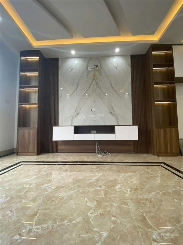 Cần bán gấp nhà đẹp mới xây phố kim ngưu  hbt 48m2 5t 4 ngủ thang máy ô tô đỗ cửa kinh doanh tốt