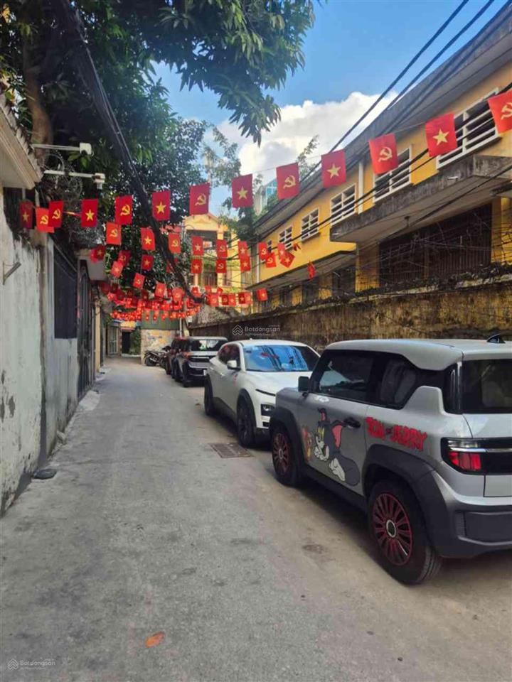 Nhỉnh 8 tỷ có ngay nhà đẹp phố kim ngưu hbt 50m 4 tầng 4 phòng ô tô đỗ cửa  quy hoạch ổn định