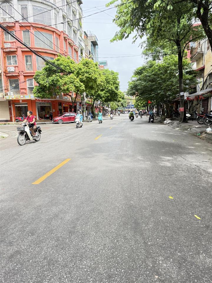 Giảm chào bán gấp nhà mặt phố trung tâm quận hoàng mai50m 7 tầng thang máy  ô tô  kinh doanh