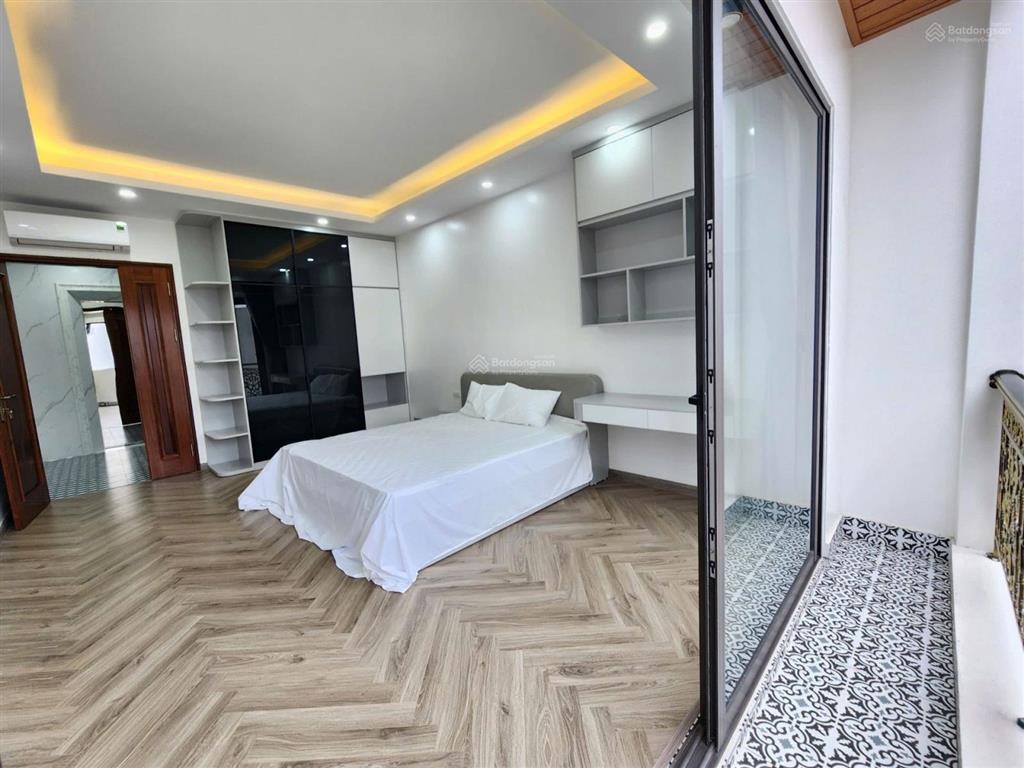 Giảm chào bán gấp nhà mặt phố trung tâm quận hoàng mai50m 7 tầng thang máy  ô tô  kinh doanh