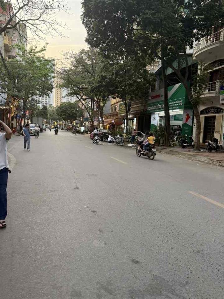 Cần bán nhà phố lạc trung  hbt 52m 5 tầng 6 ngủ đẹp ô tô cách nhà 20m nhỉnh 9 tỷ