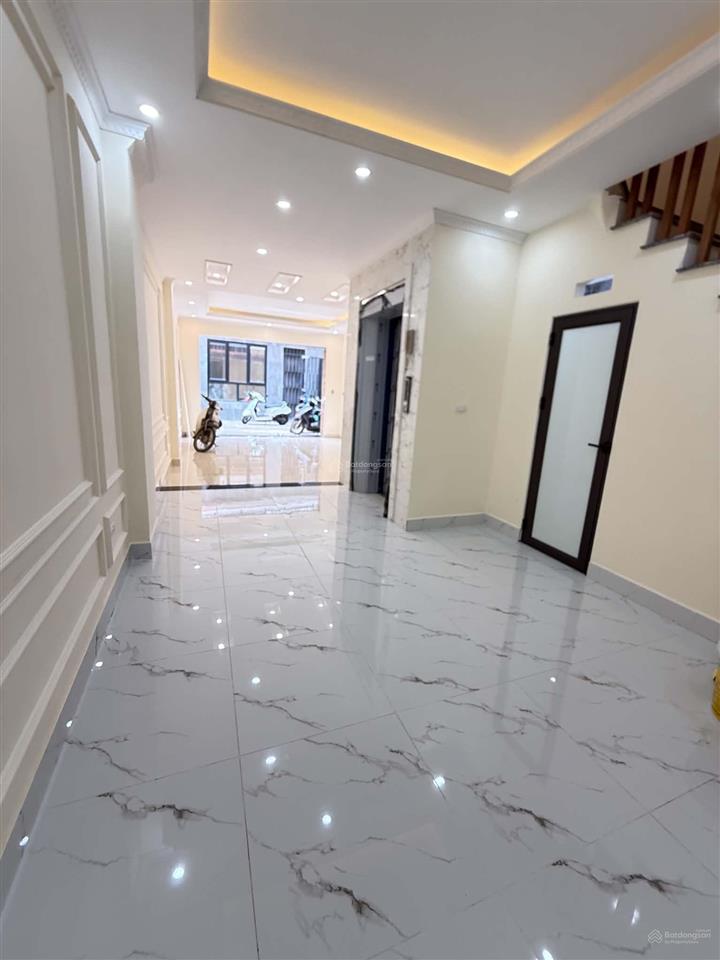 Bán gấp nhà mới 60m2 6tầng ô tô thang máyfull nội thất ngõ 622 minh khai  hbt  sát time city
