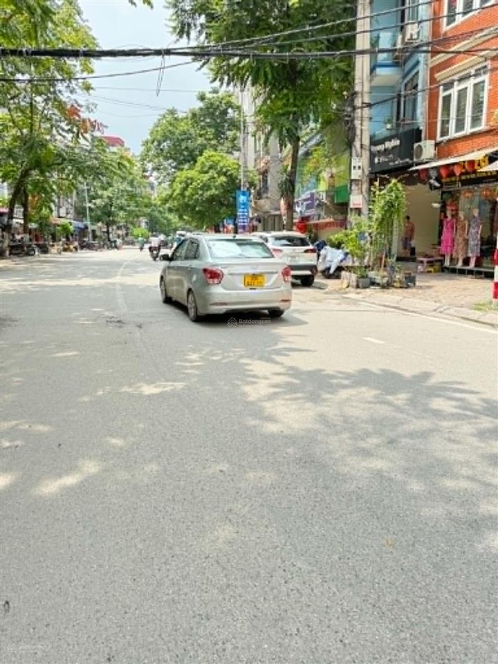 Bán gấp nhà mới 60m2 6tầng ô tô thang máyfull nội thất ngõ 622 minh khai  hbt  sát time city