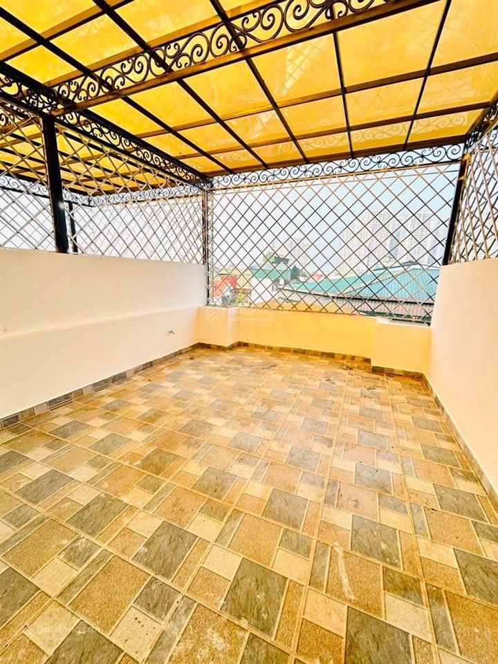 Chỉ hơn 11 tỷ có nhà 5 tầng mới phố lĩnh nam  hoàng mai thang máy  ô tô  kinh doanh cho thuê tốt