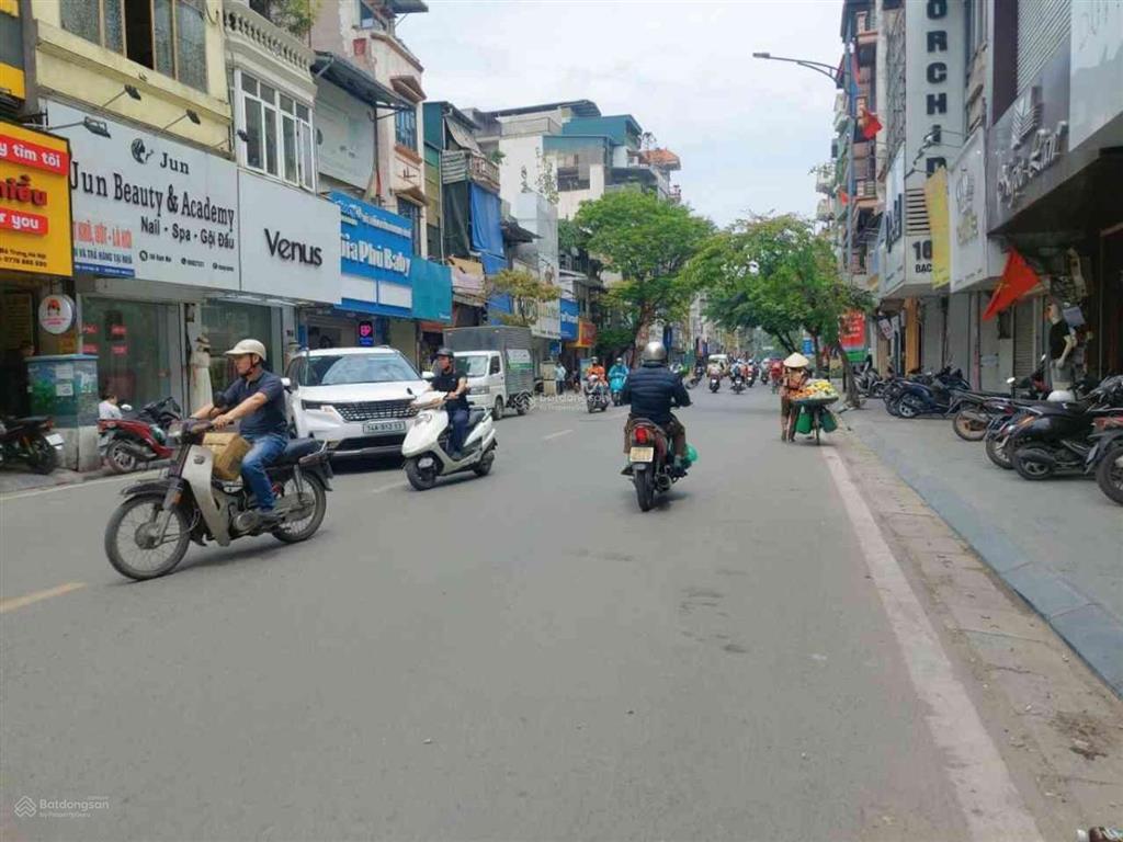 Nhỉnh 10 tỷ có ngay nhà đẹp phố bạch mai  hbt 56m², 5t, 5n, chủ tự xây, chắc chắn