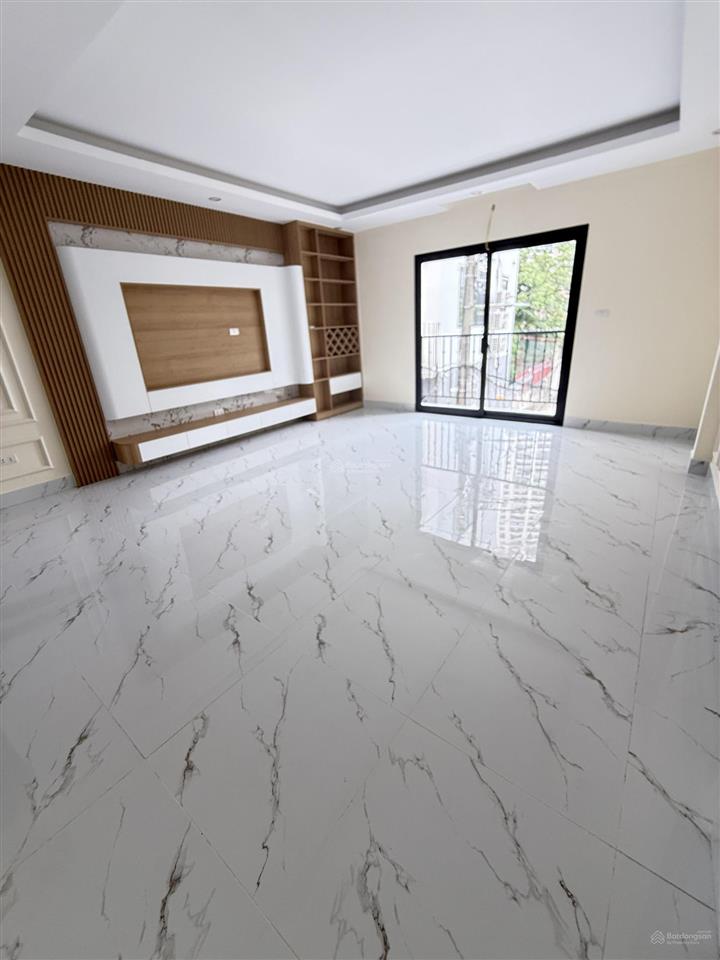 Bán gấp nhà mới phố dương văn bé hbt  56m2 6 tầng ô tô thang máy  full nội thất sau time city