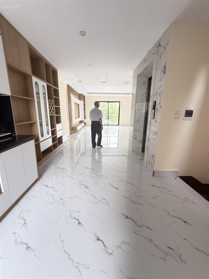 Bán gấp nhà mới phố dương văn bé hbt  56m2 6 tầng ô tô thang máy  full nội thất sau time city