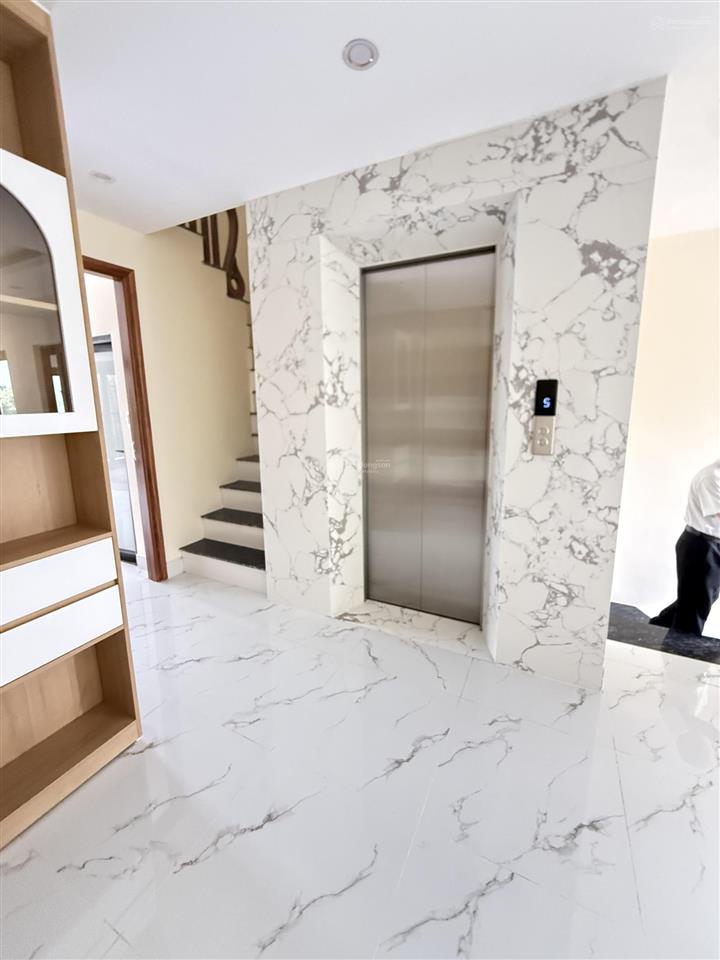 Bán gấp nhà mới phố dương văn bé hbt  56m2 6 tầng ô tô thang máy  full nội thất sau time city