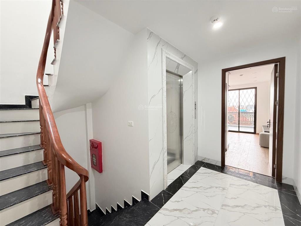 Chính chủ cần bán nhà phố minh khai phân lô 58m2 5t 5n mới koongvf9 ngủ trong nhà gần times city