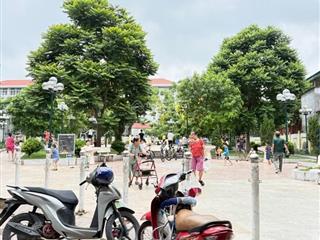 Cần cho thuê cả nhà mặt phố chùa quỳnh hai bà trưng 45m2 5tầng 200m2 ô tô kinh doanh gì cũng tốt