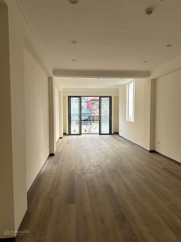 Cho thuê nhà mặt phố trần hưng đạo 60m2 x 4 tầng tổng 240m2 sàn văn phòng, hàng hiếm tại hoàn kiếm
