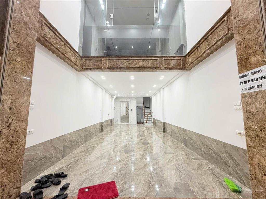 Cho thuê nhà mặt phố trần hưng đạo 60m2 x 4 tầng tổng 240m2 sàn văn phòng, hàng hiếm tại hoàn kiếm