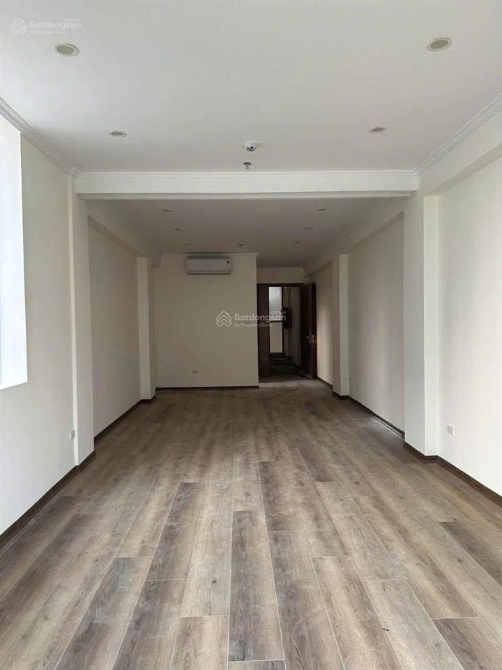Cho thuê nhà mặt phố trần hưng đạo 60m2 x 4 tầng tổng 240m2 sàn văn phòng, hàng hiếm tại hoàn kiếm