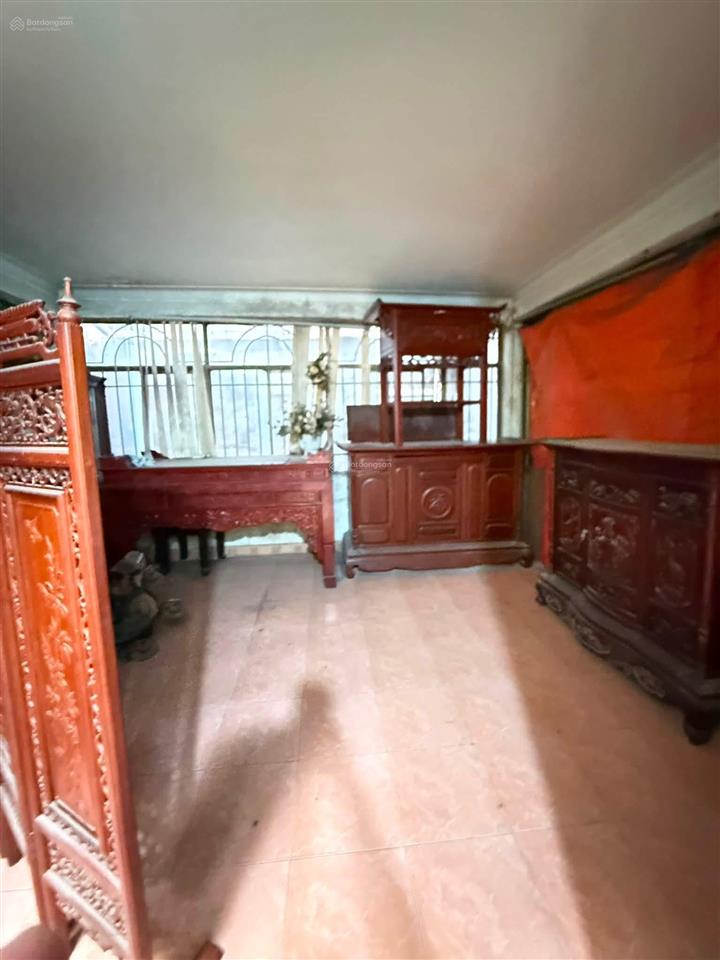 Chính chủ cho thuê nguyên căn mặt phố lò đúc  hbt 110m2x 5t 550m2 thông sàn mt6m  vỉa hè rộng