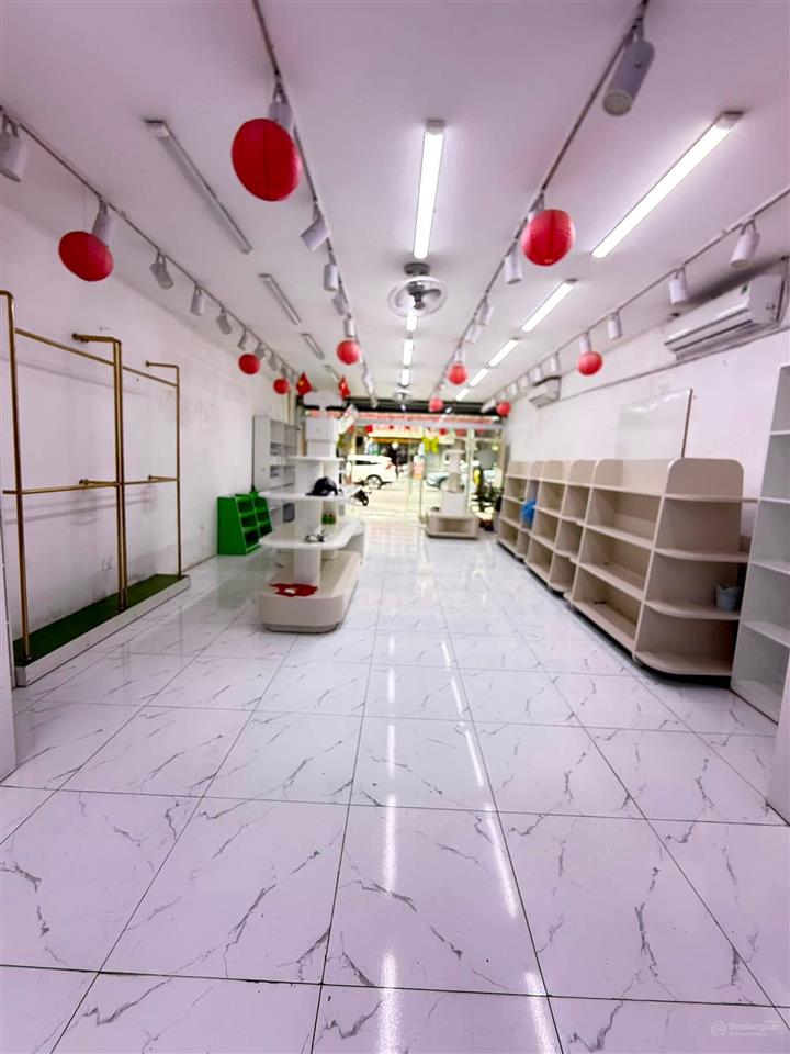 Chính chủ cho thuê nguyên căn mặt phố lò đúc  hbt 110m2x 5t 550m2 thông sàn mt6m  vỉa hè rộng