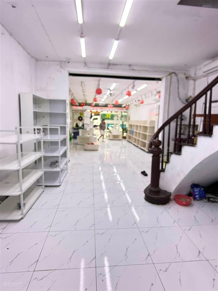 Chính chủ cho thuê nguyên căn mặt phố lò đúc  hbt 110m2x 5t 550m2 thông sàn mt6m  vỉa hè rộng