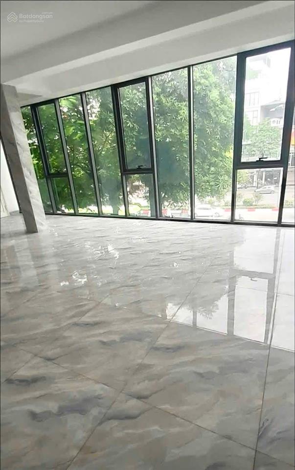 Cho thuê gấp căn nhà mặt phố trần khát chân  hbt 60m2 6tầng tổng 360m2 thông sàn thang máy mt10m