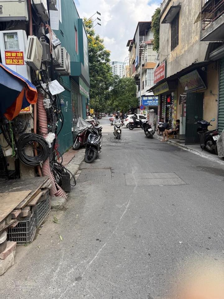 Nhà trung tâm tiện nghi, giảm ngay 200 triệu, còn hơn 5 tỷ căn nhà đẹp tại phố trần khát chân  hbt