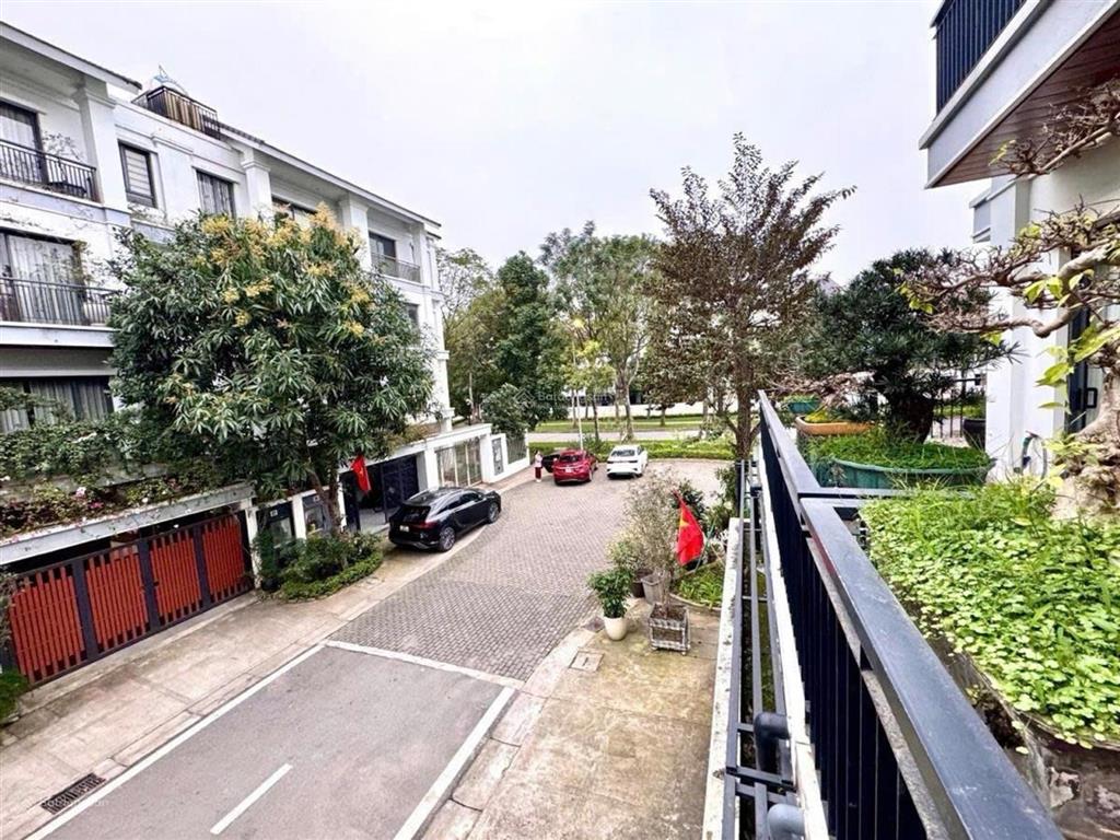 Do chuyển vào nam  cần bán căn biệt thự liền kề của giới tinh hoa ở khu đô thị gamuda  hoàng mai