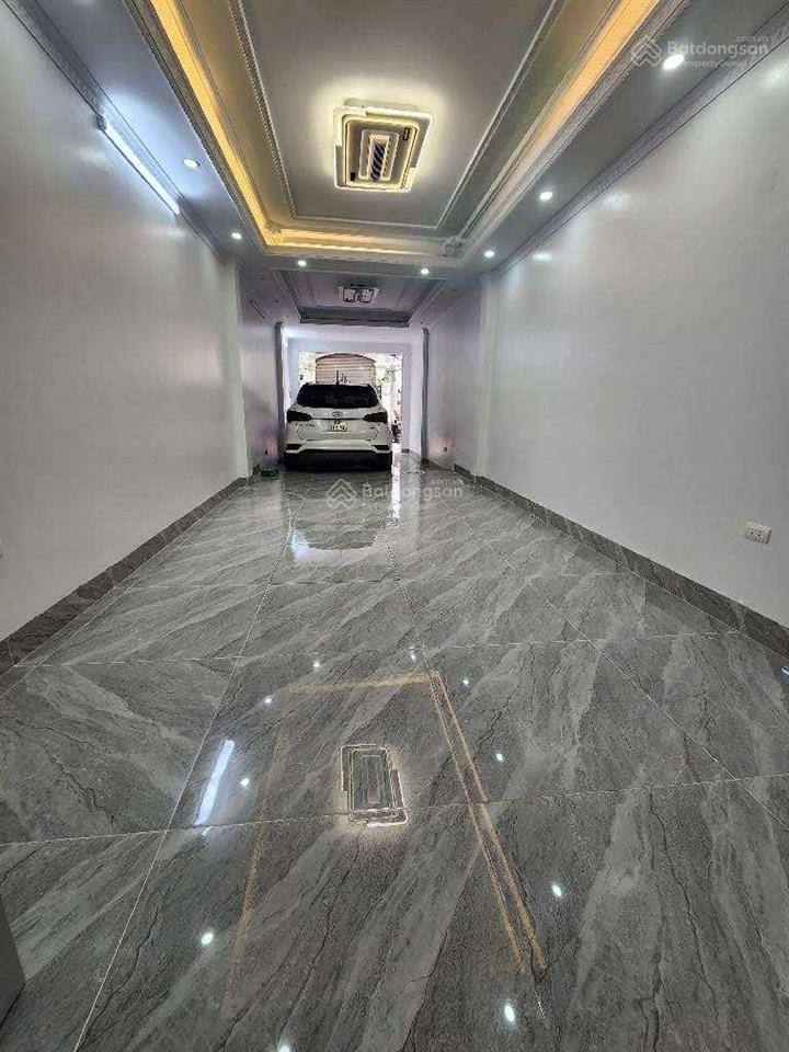 Bán nhà rẻ rộng mới đẹp mặt phố ngũ nhạc trung tâm quận hoàng mai 60m2 5 tầng thông sàn kinh doanh