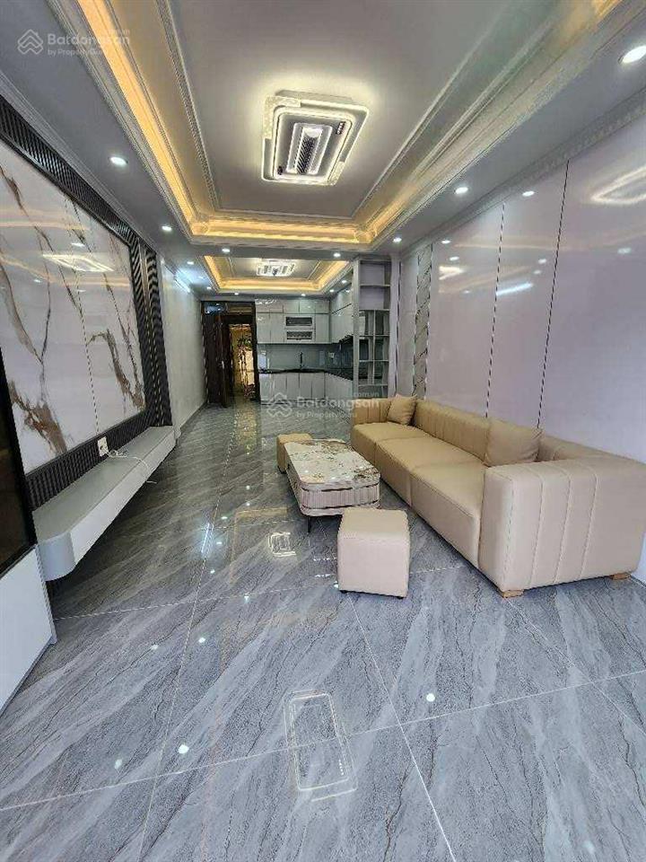 Bán nhà rẻ rộng mới đẹp mặt phố ngũ nhạc trung tâm quận hoàng mai 60m2 5 tầng thông sàn kinh doanh