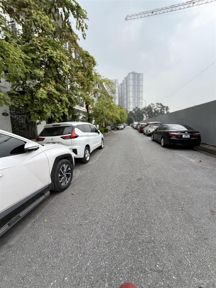 Cần bán nhà mặt phố yên duyên hoàng mai86m 5tầng mt5m đẹp vừa ở vừa kinh doanh cho thuê rất tốt