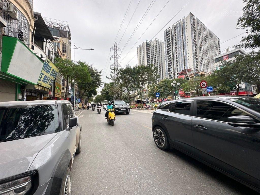Cần bán nhà phố minh khai chủ tự xây chắc chắn56m2 4t 4 ngủ đẹp thoáng mát ô tô đỗ nhỉnh 11 tỷ