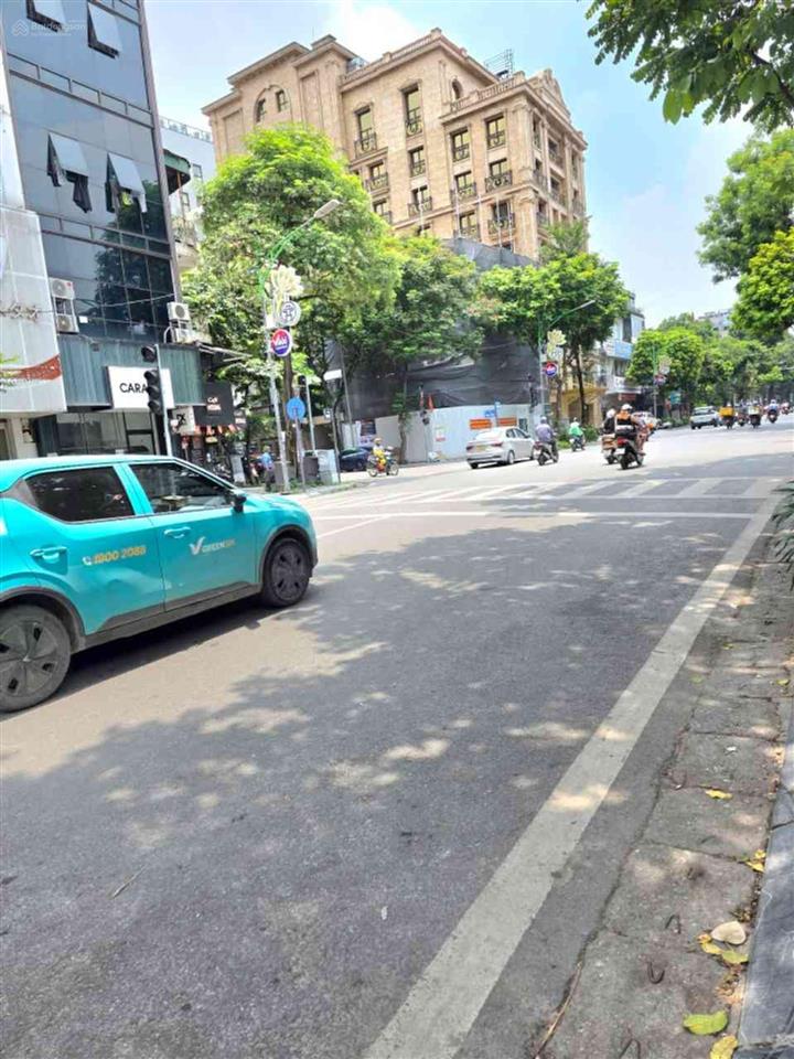 Cơ hội hiếm có sở hữu nhà mặt phố huế, hai bà trưng, mặt tiền rộng 9.6m giá tốt