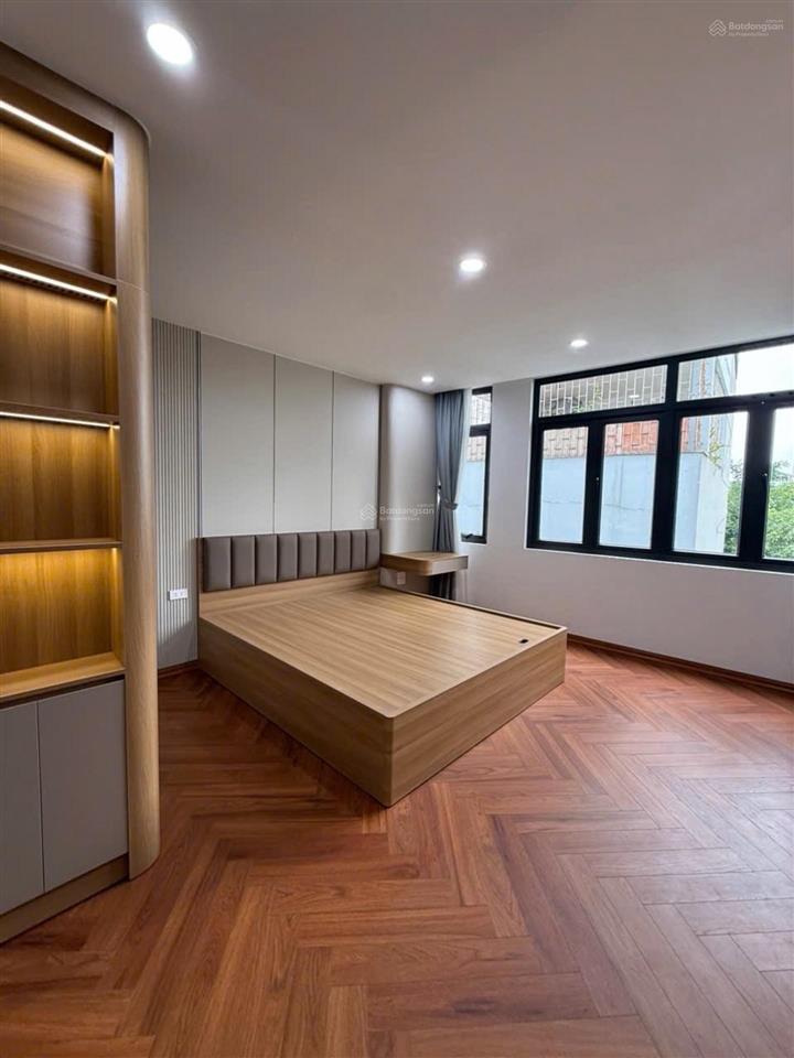 Cần bán căn nhà đẹp mới trung tâm bạch mai  lô góc  vf3 vào nhà  nhà dân xây  6 tầng thang máy