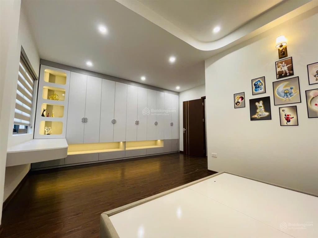 Cần bán nhà ngõ rộng đại cồ việt phường bạch mai  vỉa hè ô tô đỗ tránh, kinh doanh gì cũng tốt