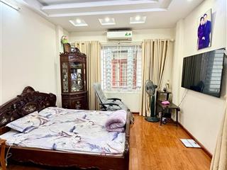 Căn nhà phố lạc trung  hbt55m2 5tầng đẹp chủ tự xây tâm huyết nay bán về ở với con giá hợp lý