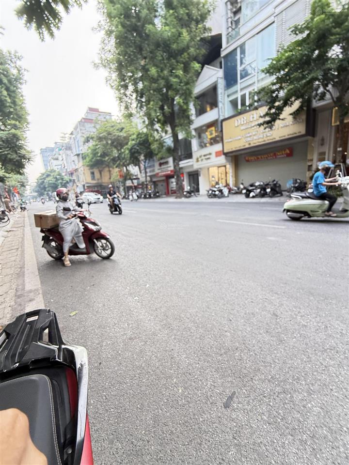 Cần bán gấp nhà khu phân lô cb phố kim ngưu hbt gần time city 42m2 5tầng  ô tô tránh vỉa hè kd