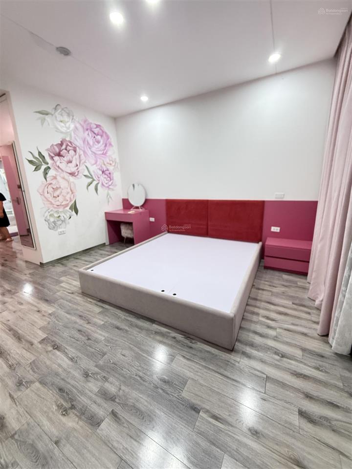 Hơn 17 tỷ có ngay nhà liền kề phố minh khai  hbt 59m2 8 tầng đẹp ô tô thang máy kd, làm văn phòng