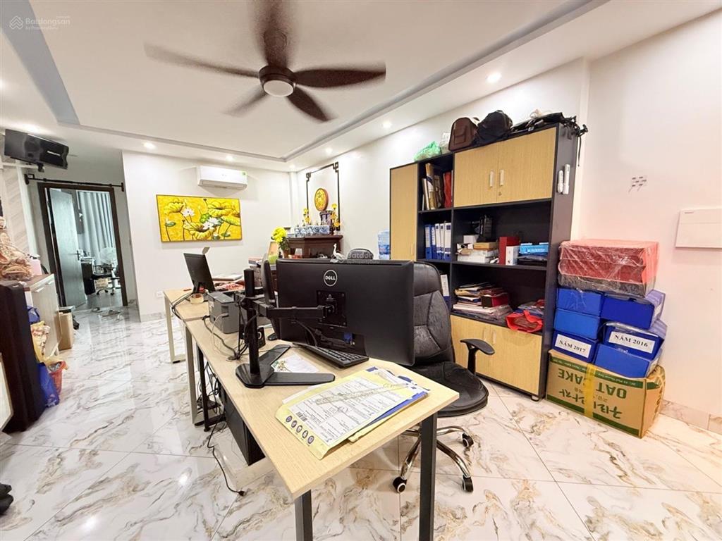 Bán gấp nhà mặt phố trung tâm quận hoàng mai 75m2 6tầng thang máy  ô tô  kinh doanh cho thuê hot