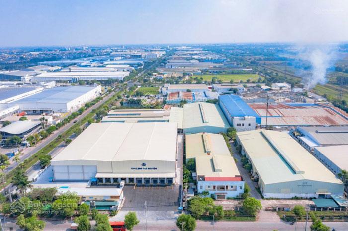 Chính chủ em bán đất tặng nhà tại tt quang minh , nhỉnh 2tỷ xíu